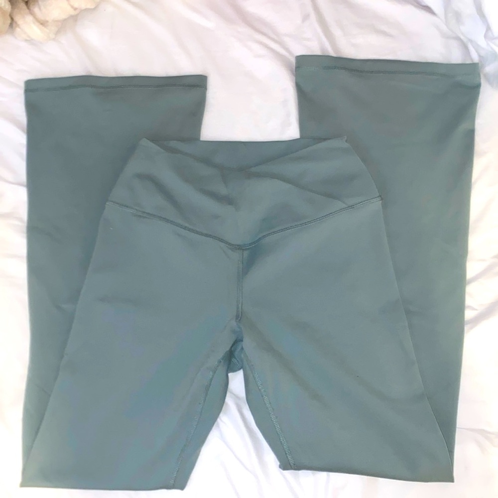 Cross waisted flare leggings